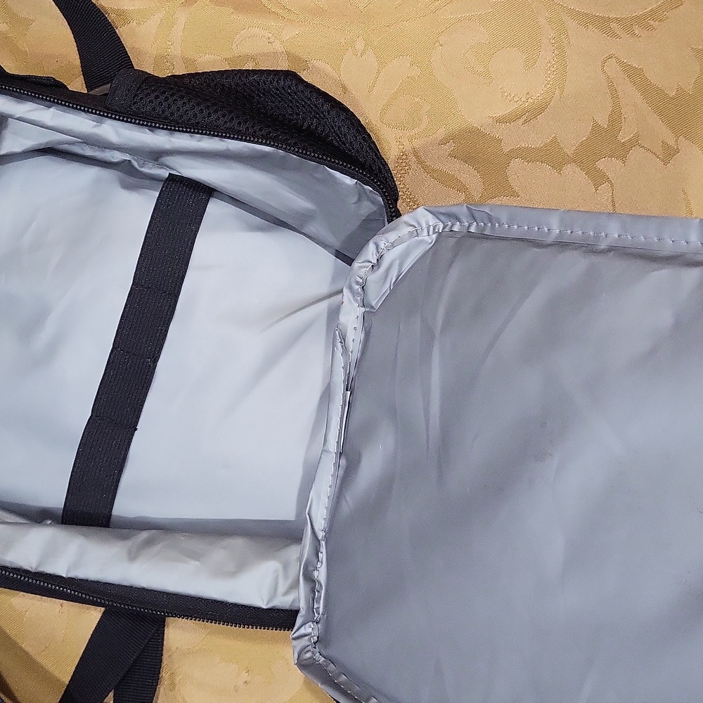 Nghtmare Before Christmas Insulated Lunchbox - Picture 2 of 4